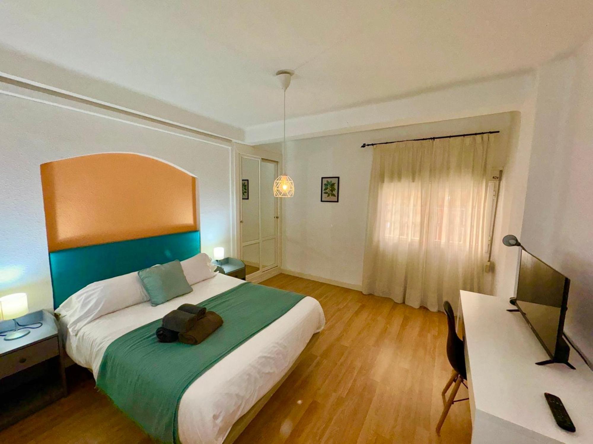 Lejlighed Holidays2malaga 2 Bedroom Armengual De La Mota Close Shopping Center